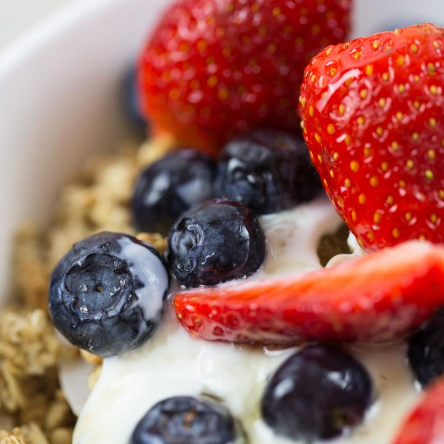 Yogurt with granola and berries
